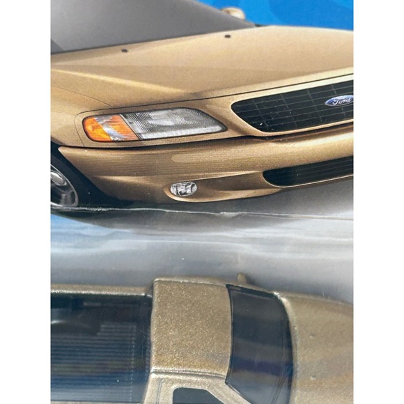 Hot Wheels 99 Ford F-150 SVT Lightning Gold HW Hot Trucks 237/250 GHB33 - Picture 5 of 6